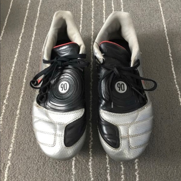 Nike Total 90 Soccer Cleats - Picture 2 of 5